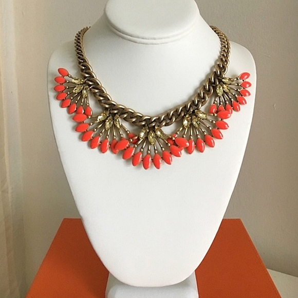 Stella & Dot Coral Cay Enamel Yellow Rhinestone Fan Statement Gold Tone Necklace - Picture 6 of 6